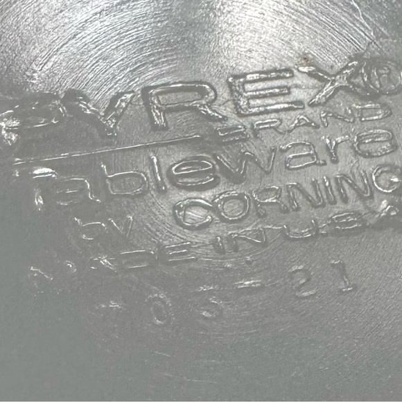 Vintage PYREX Tableware 9" Dinner Plate Filagree Set Of 3 - Picture 3 of 3